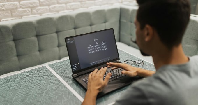 Sales leader seeks CRM setup advice for SaaS team
